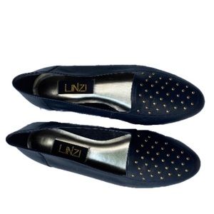 Linzi Navy Flats w/ Gold Studs NWOT 11